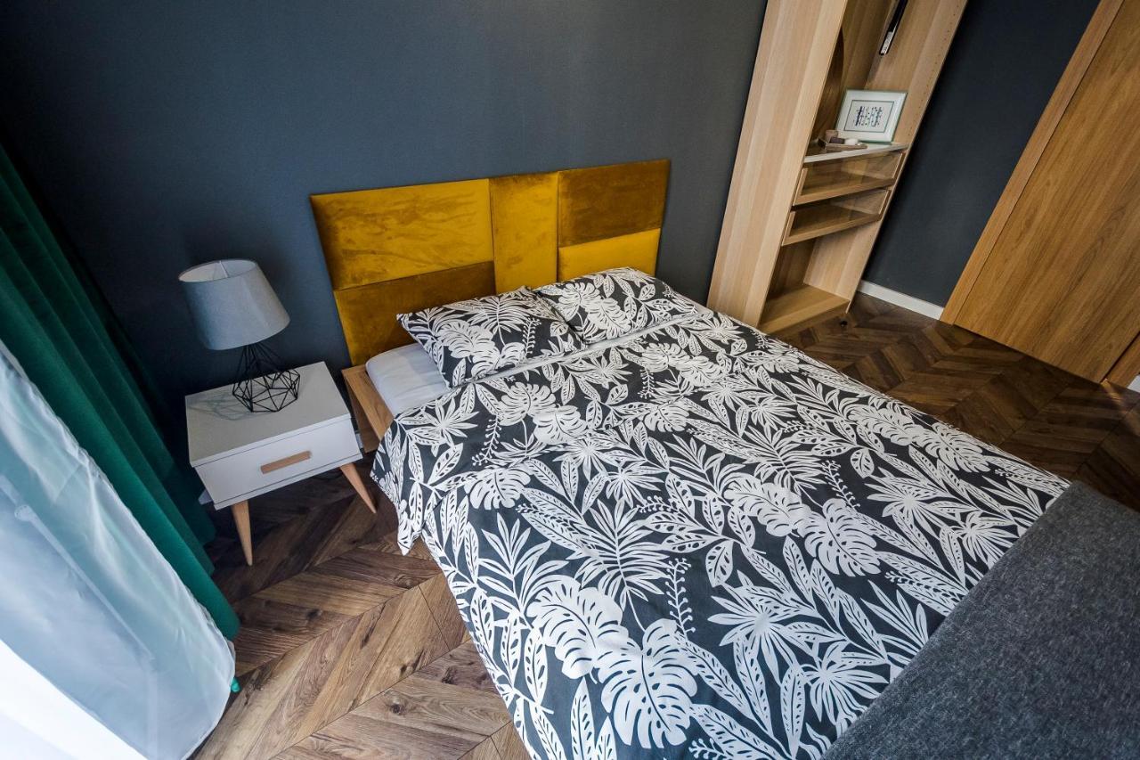 Apartament Z Ogrodkiem I Garazem Poznań Exterior foto