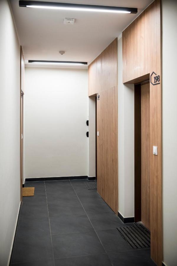 Apartament Z Ogrodkiem I Garazem Poznań Exterior foto