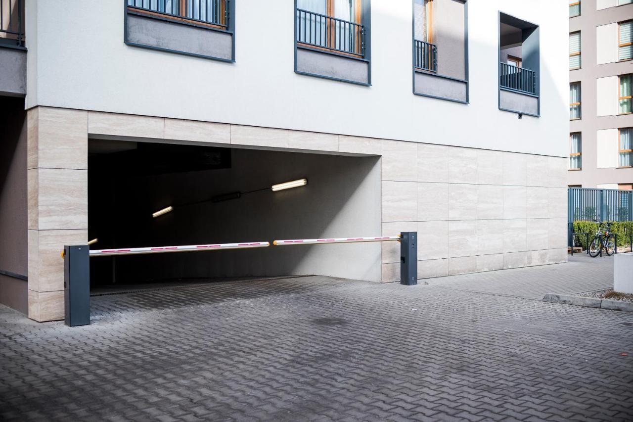 Apartament Z Ogrodkiem I Garazem Poznań Exterior foto
