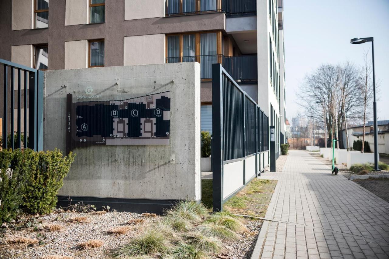 Apartament Z Ogrodkiem I Garazem Poznań Exterior foto