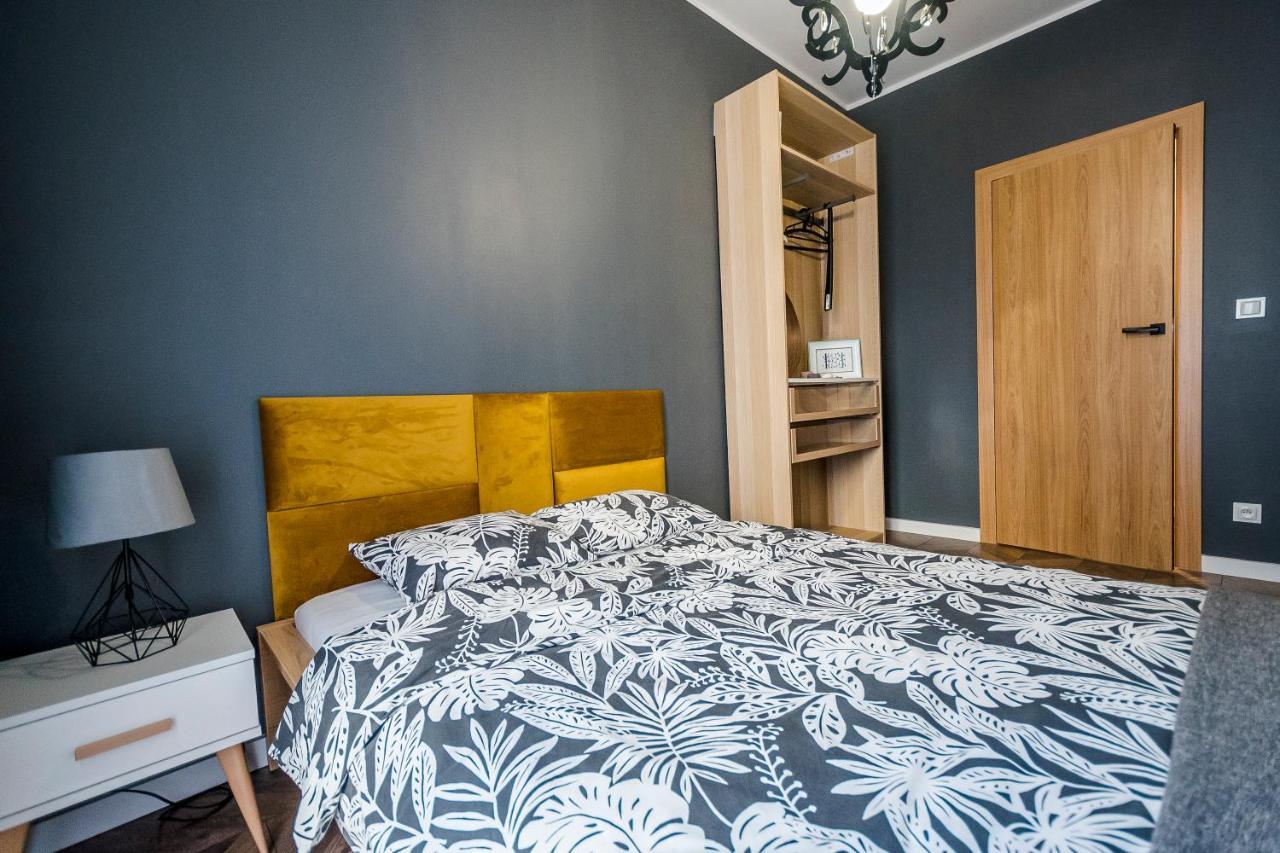 Apartament Z Ogrodkiem I Garazem Poznań Exterior foto