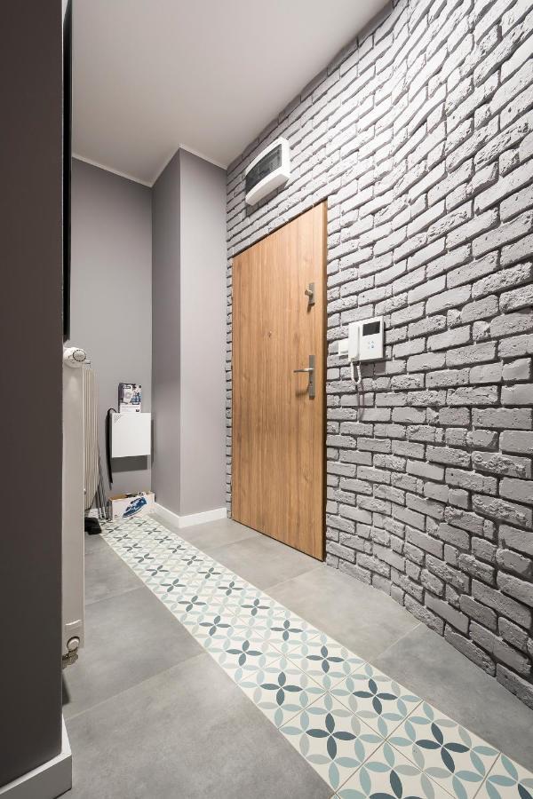 Apartament Z Ogrodkiem I Garazem Poznań Exterior foto