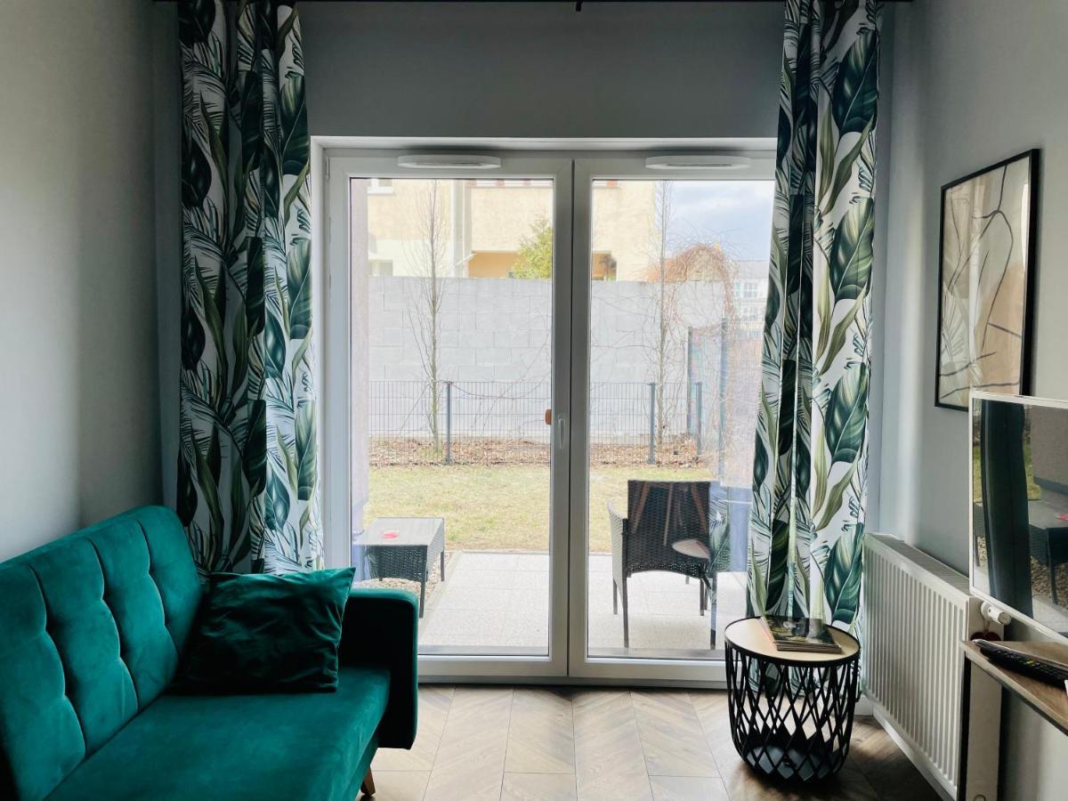Apartament Z Ogrodkiem I Garazem Poznań Exterior foto
