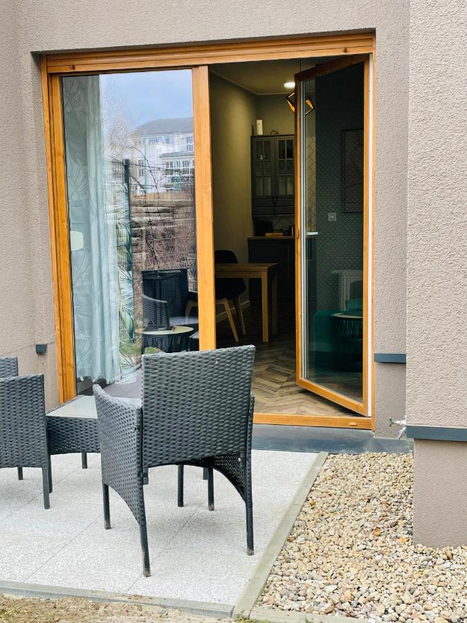 Apartament Z Ogrodkiem I Garazem Poznań Exterior foto