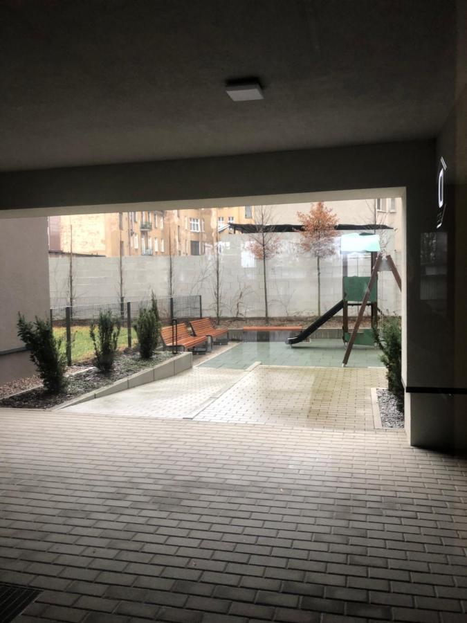 Apartament Z Ogrodkiem I Garazem Poznań Exterior foto